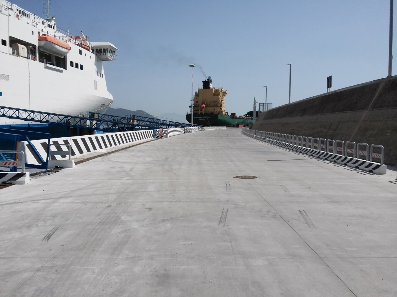 Pavimentazioni industriali: la realizzazione della banchina del molo RO.RO. nel Porto Commerciale di Salerno